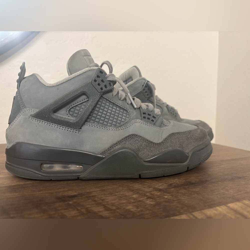 Nike Jordan 4 Retro SE
Paris Olympic Wet Cement Grey Men GS sneakers. - Picture 4 of 13